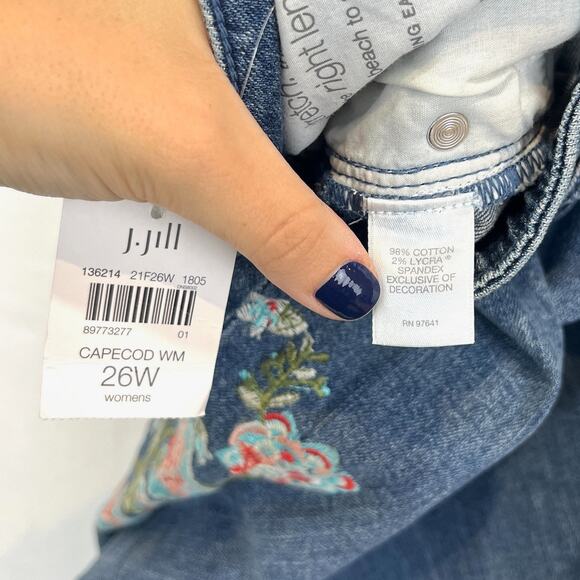 NWT J. JILL Authentic Fit Embroidered Cropped Jeans Cape Code Wash Blue 26 Plus - Picture 4 of 11